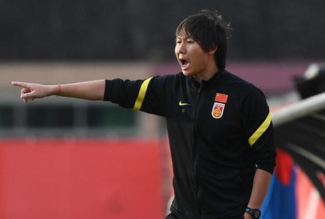 开云app下载-意难平！从最佳半场到1分只需1次换人 李铁变头铁