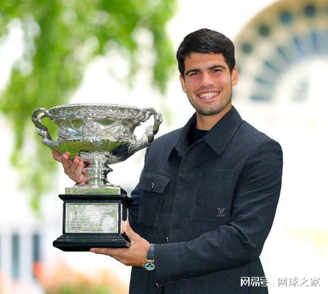 开云下载-澳网玄学预示阿卡生涯成就？菲斯回归赢球，郑钦文一姐位子现危机