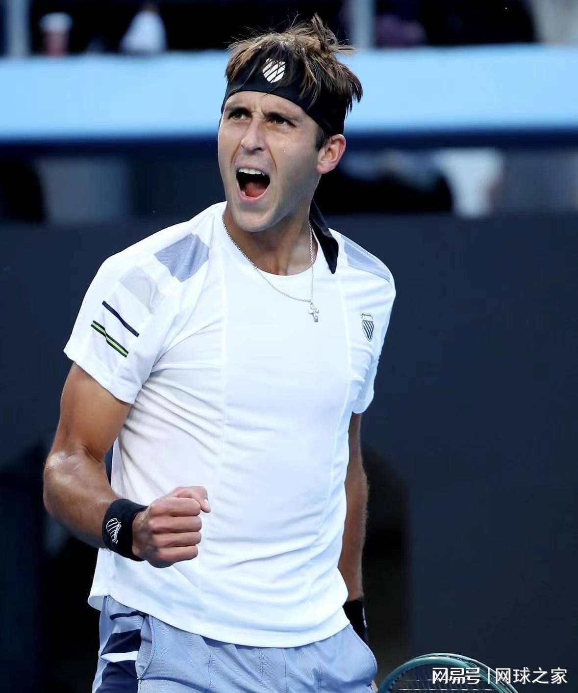 kaiyun中国官网-何惧一日双赛，埃切维里四进巡回赛决赛终夺冠