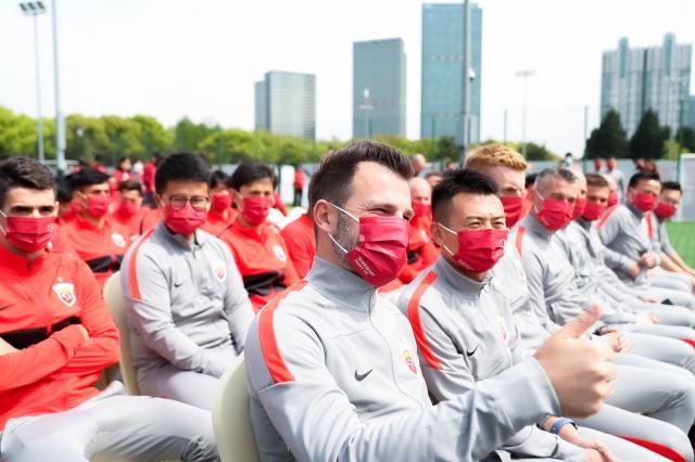 开云下载-海港慎言夺冠藏不住雄心 莱科：我更想换一种说法